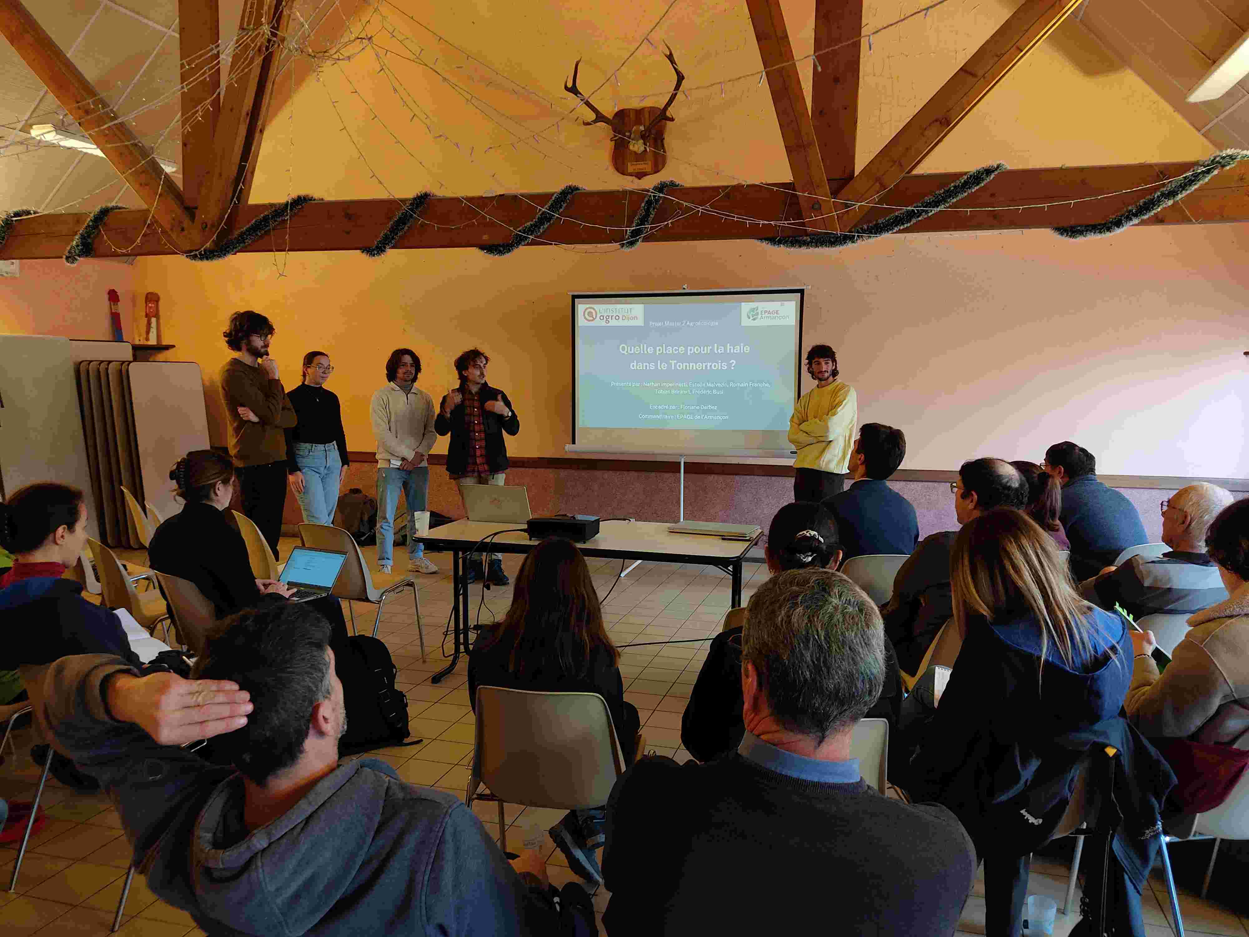 Projet collectif d'étudiants sur la haie dans le Tonnerrois